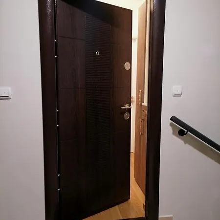 Apartment Ana Nis